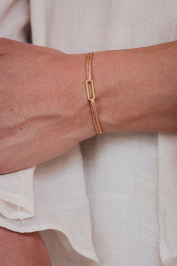 Bracelet à maillons irisés champagne rosé, fermoir rectangulaire plaqué or