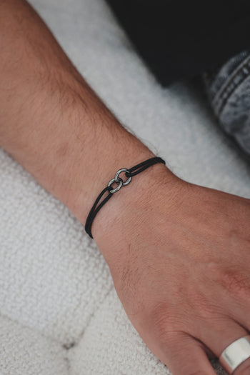 Bracelet alliance en argent 925 rhodié, cordon paracorde noir et fermoir à anneau