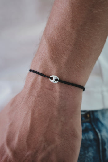 Bracelet en paracorde noir avec breloque tête de mort argent 925